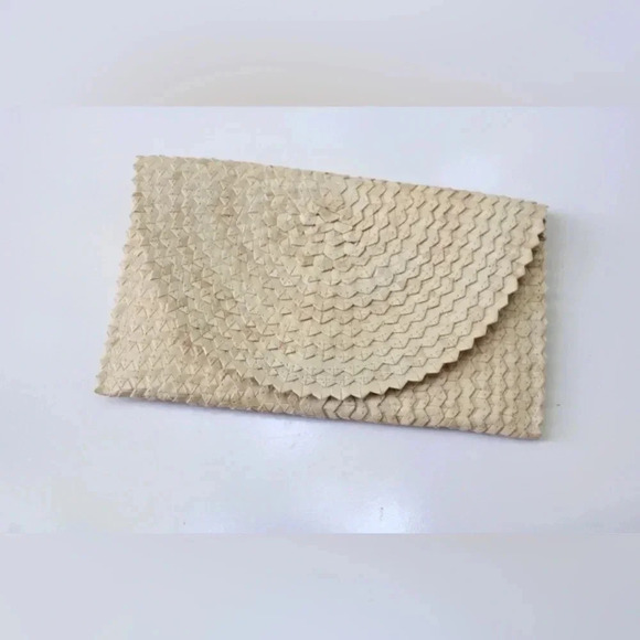 RM straw clutch - Picture 1 of 8